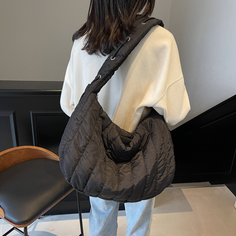 Korean Style Cloud Bag Folded Bag Bubble Down Bag Crossbody Bag Puff Bag Niche Underarm Bag Crossbody Bag Handbag