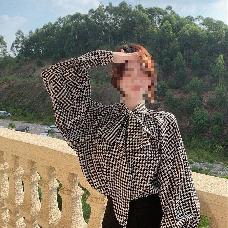 Autumn base design shirt with bow