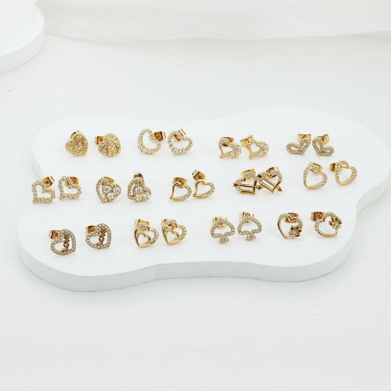 1 Pair IG Style Sweet Heart Shape Hollow Out Inlay Titanium Steel Zircon Ear Studs display picture 1