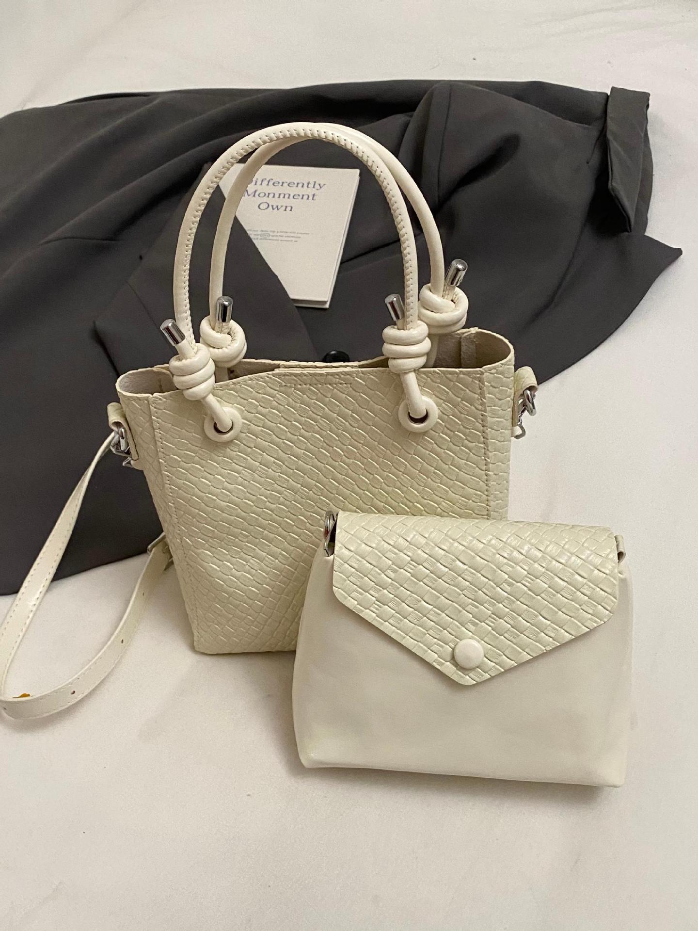 Bolso de cubo portátil tejido de comercio exterior femenino 2025 nuevo estilo estilo estilo occidental todo-fósforo bolso de mensajero de fuego súper casual simple