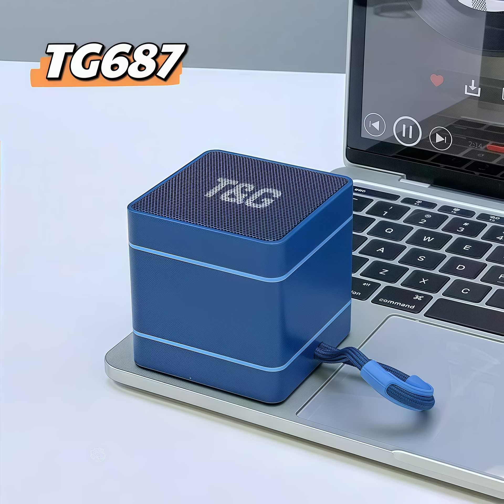 Nueva venta transfronteriza TG687 altavoz Bluetooth TWS tarjeta de enchufe portátil bajo al aire libre FM radio caja pequeña sonido
