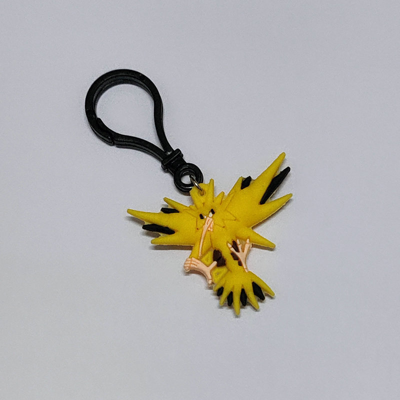 Suministro directo de fábrica transfronteriza Pikachu Fire Dragon Jie ni tortuga miaowa pipibao Ke Meng mascota elfo mochila colgante