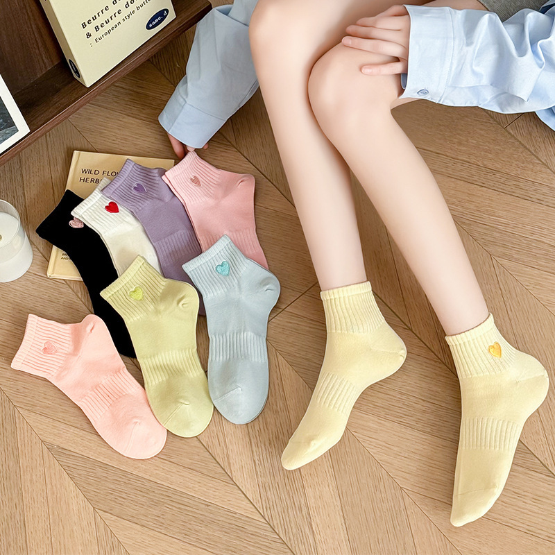 Socks Women's Short Socks Spring and Summer Cotton Socks Boneless Breathable Thin Short Socks Love Embroidered Low-end Mid-tube Socks