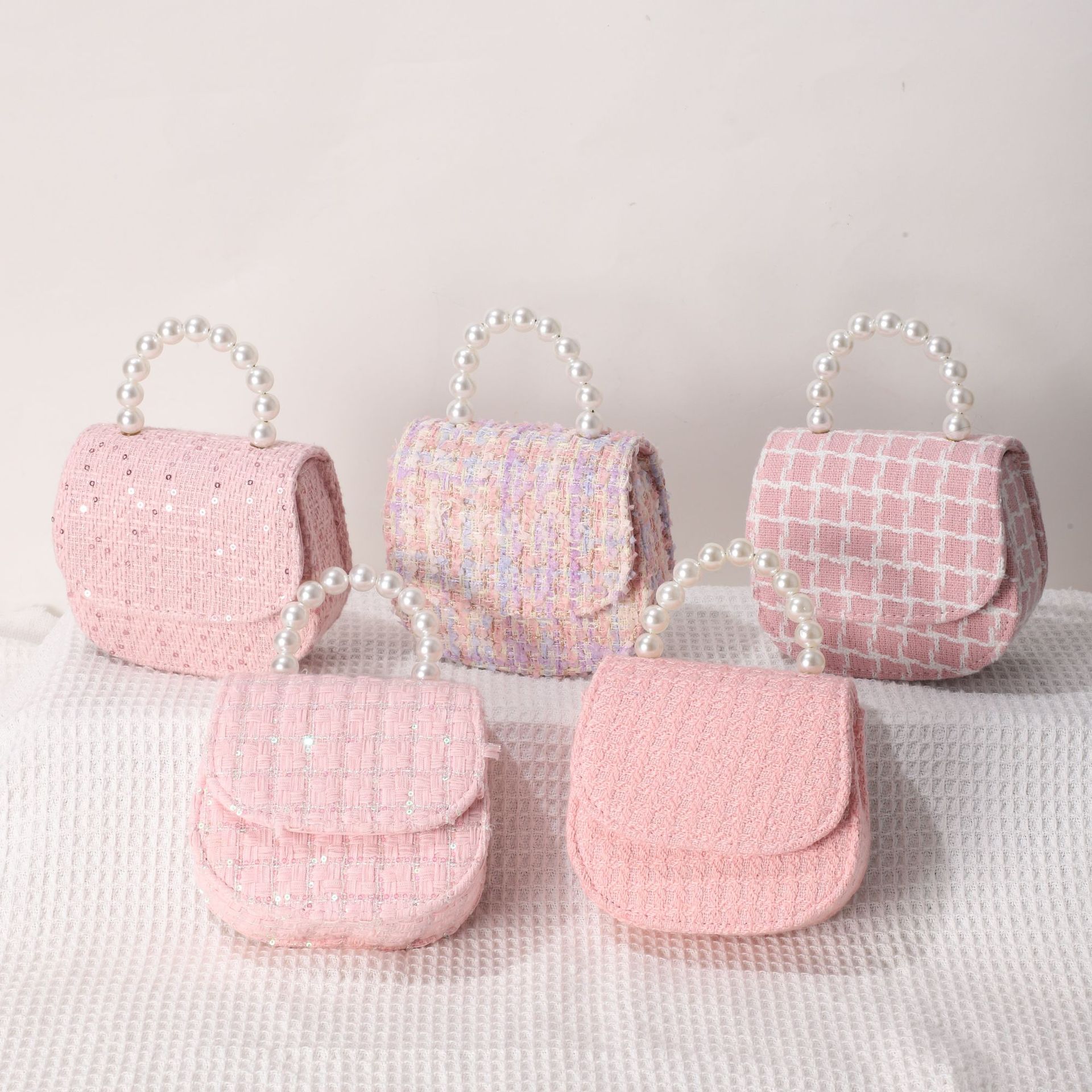 女式包包小皮包秋冬格子小香风女士斜挎包小众设计珍珠手提小方包