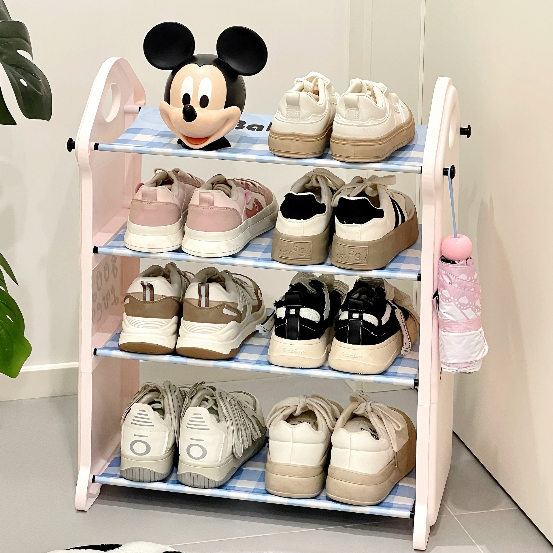 Casa dormitorio pequeño rack de zapatos puerta de alquiler simple almacenamiento rack a prueba de polvo multicapa con cortina de puerta gabinete de zapatos