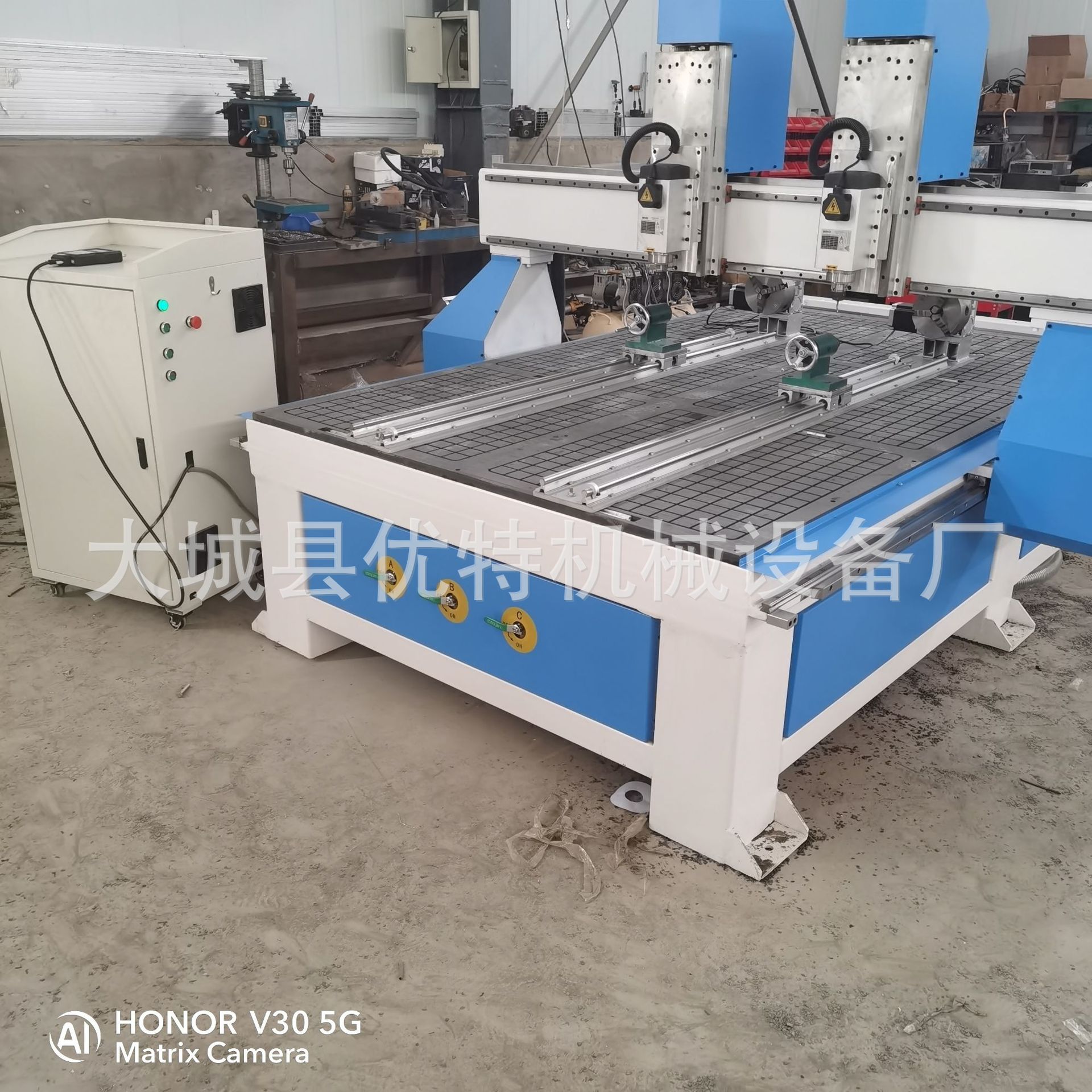 1325独立双头圆雕机笔筒竹筒雕刻机工艺品竹子灯 四轴数控雕刻机