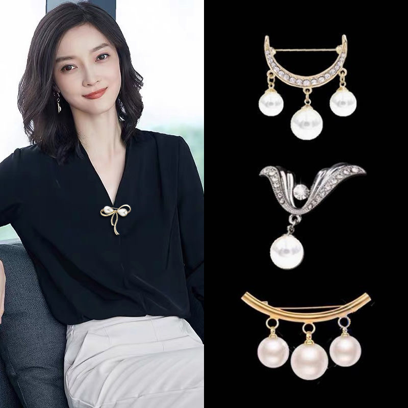Fashionable brooch from pearl