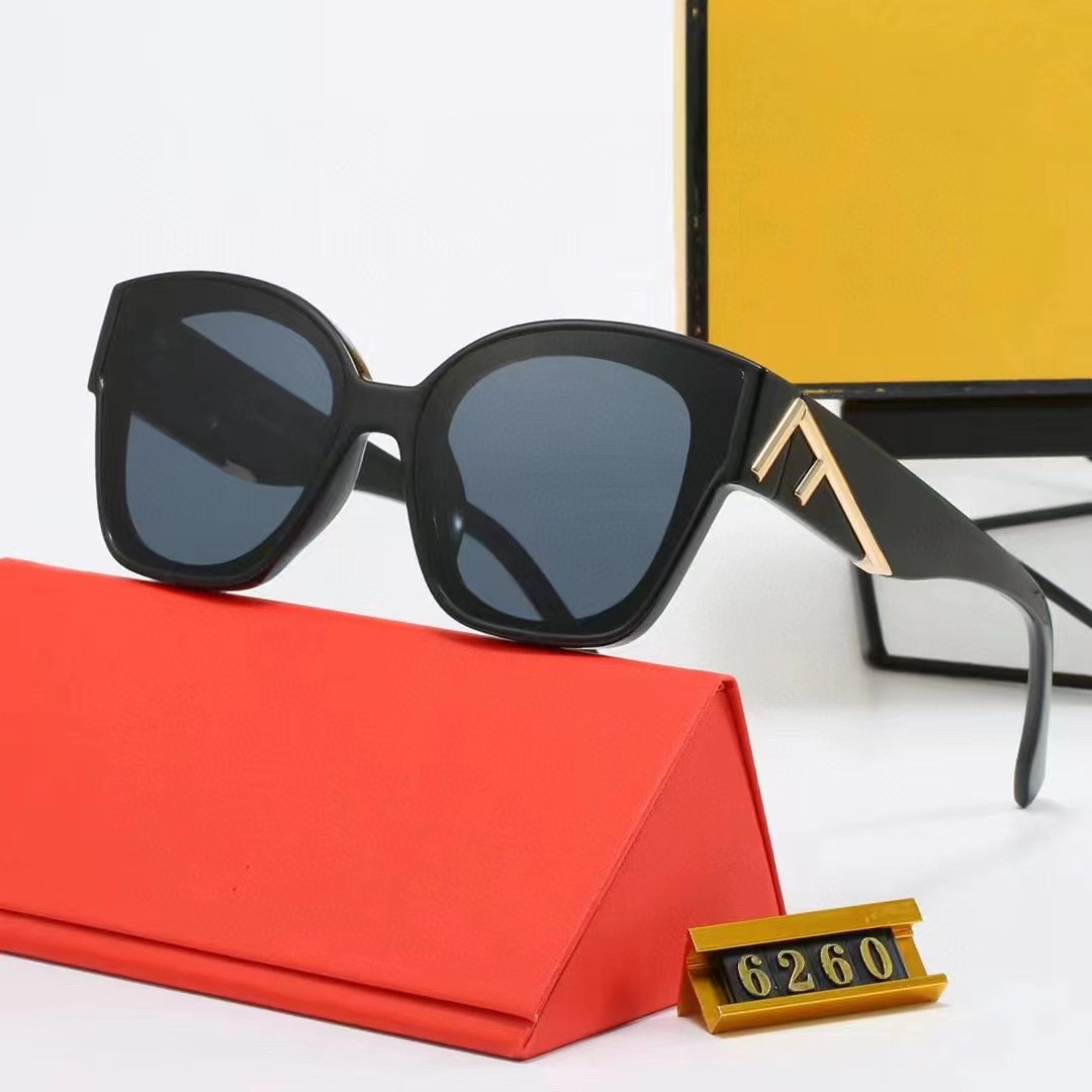 Cross-Border F Letter European and American Style Square Fashion Trendy Women's Sunglasses 2025 New Retro Street Style Runway
