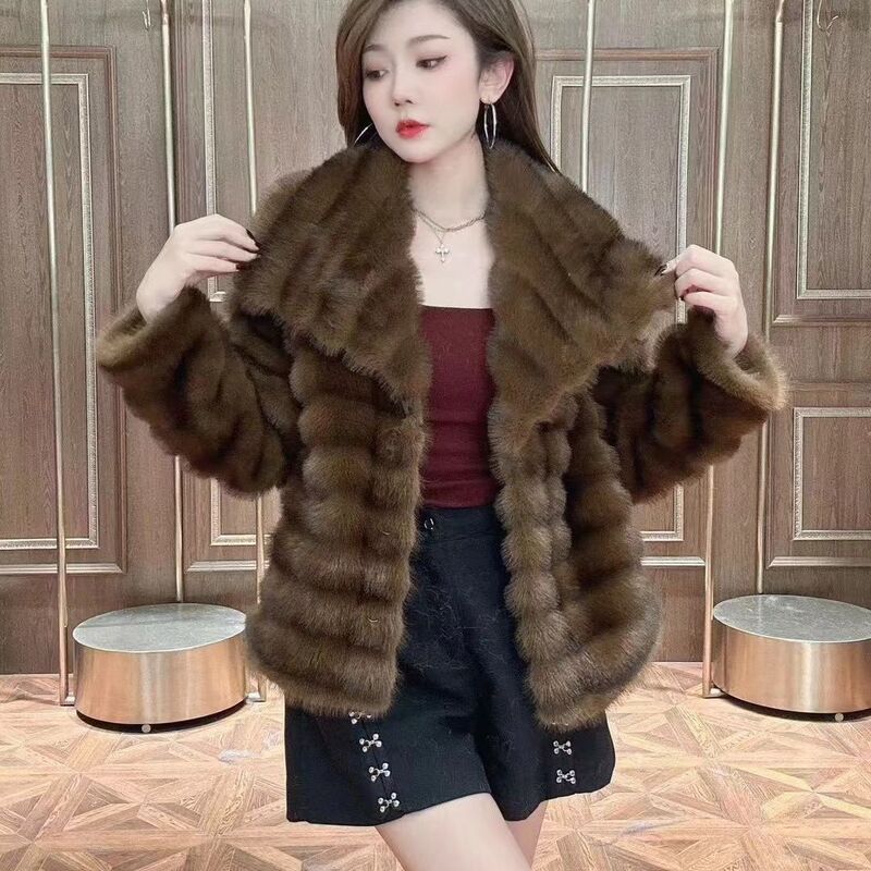 2025 Imitation Fur Winter Fashion Chinchilla Outwear Lapel New Imitation Rex Rabbit Fur Short Fur Horizontal Striped Outwear