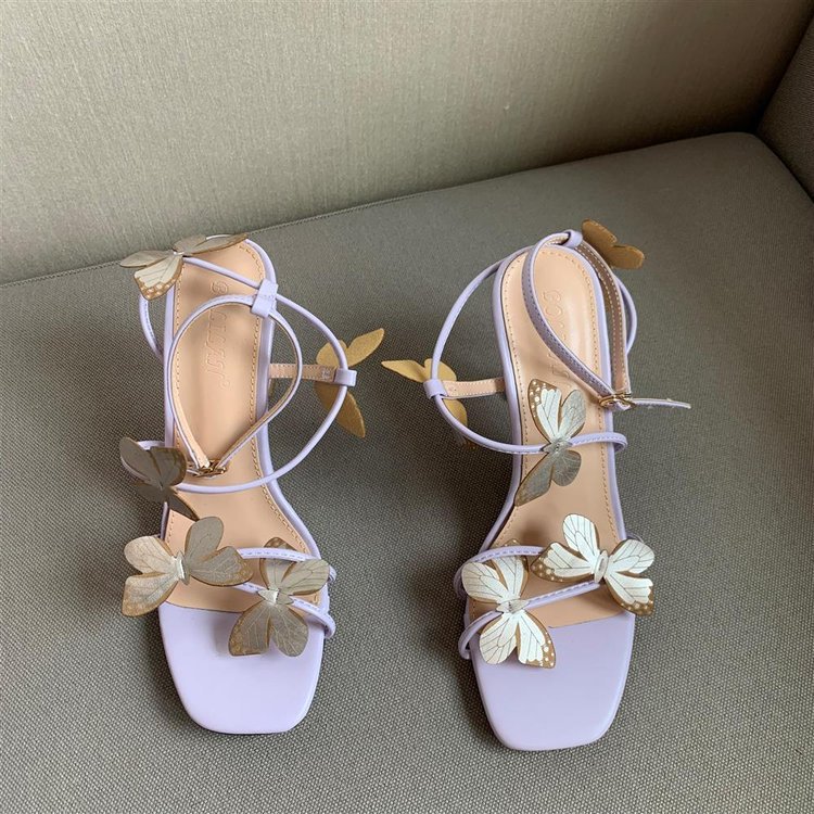 summer sandals with bow with a strap