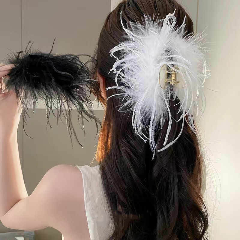 スーパーフェアリーフェザーヘアクリップ後頭部用大型ダチョウの羽ヘアクリップブラック2025新しいハイエンドサメクリップ女性用|undefined