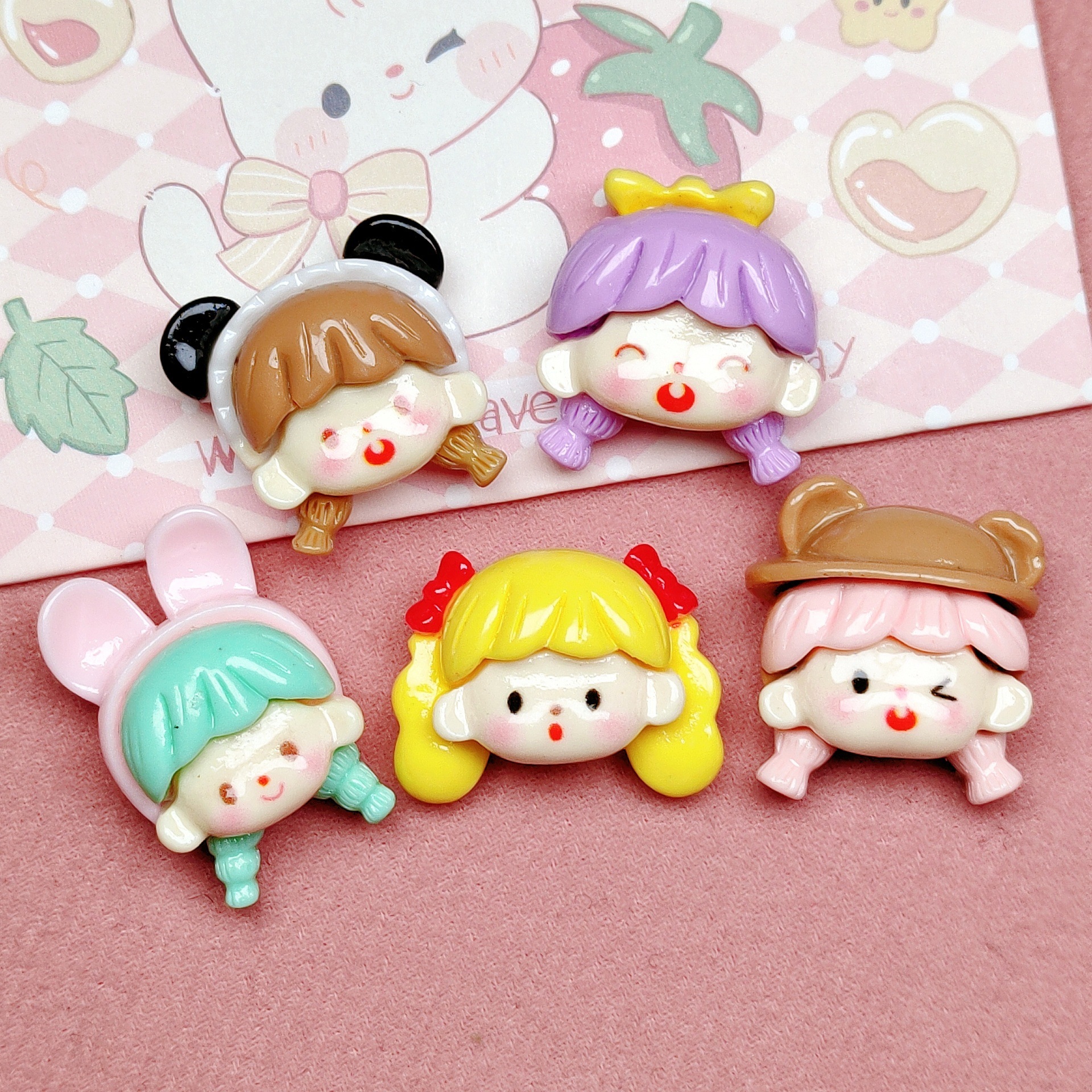 Ventas directas de fábrica nuevo brillante chica de dibujos animados accesorios de resina DIY horquilla hecha a mano accesorios para el cabello hebilla de zapato material al por mayor