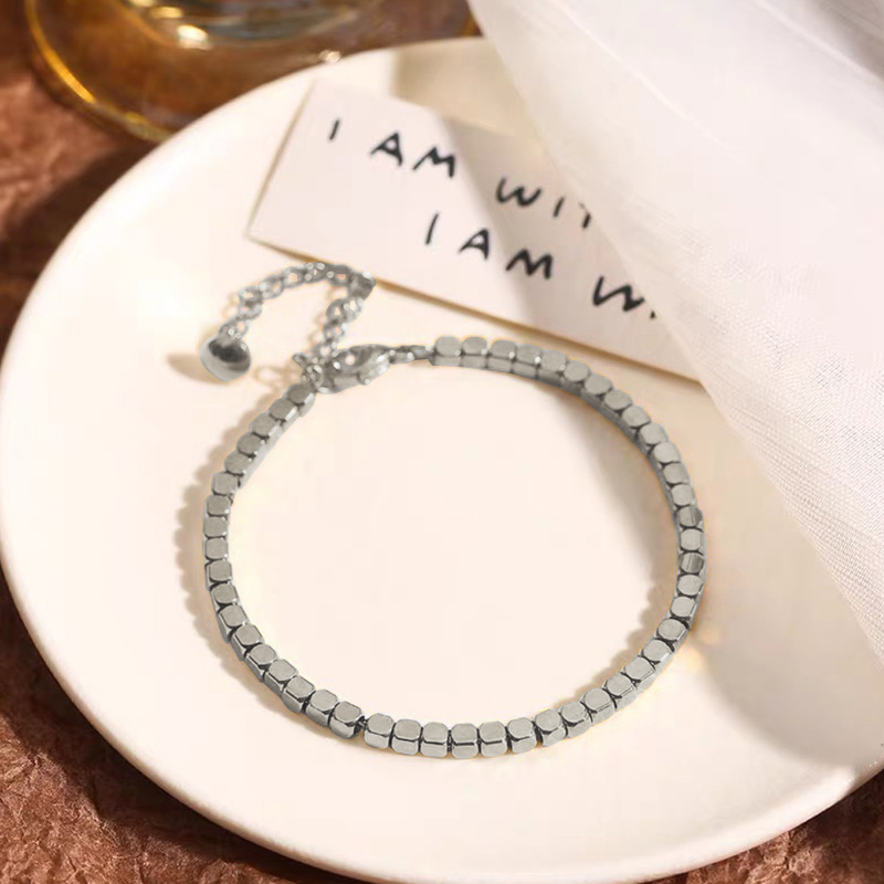 Broken Silver Bracelet 2022 New Women's Summer ins Niche Design Light Luxury High-end 18K Gold Titanium Steel Bracelet