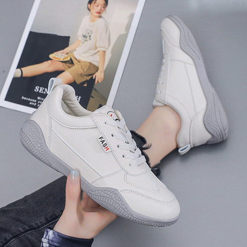 Leather breathable white sneakers for women autumn Korean style versatile casual shoes board shoes  new soft bottom sports running shoes 