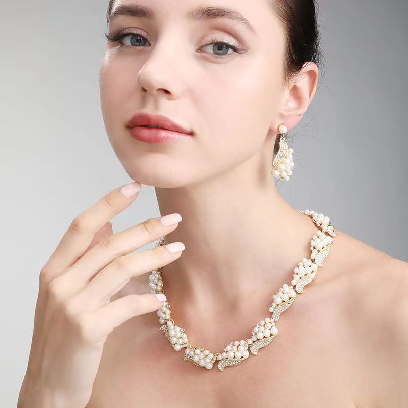 Pearl Jewelry Set Image 1