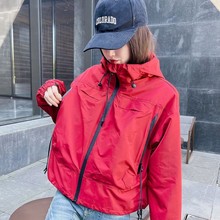 200斤大码女装胖mm时尚宽松休闲夹克外套春秋新款连帽冲锋衣开衫