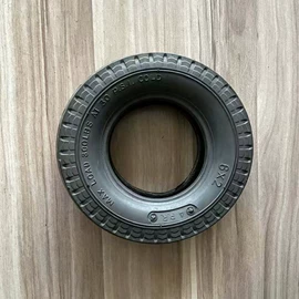 工具车轮胎;其他轮胎