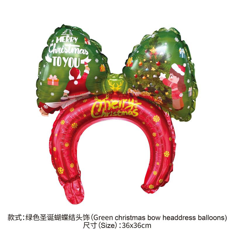 クリスマスのクリスマスツリーの老人雪だるまは棒のカチューシャの装飾品を持っています。|undefined