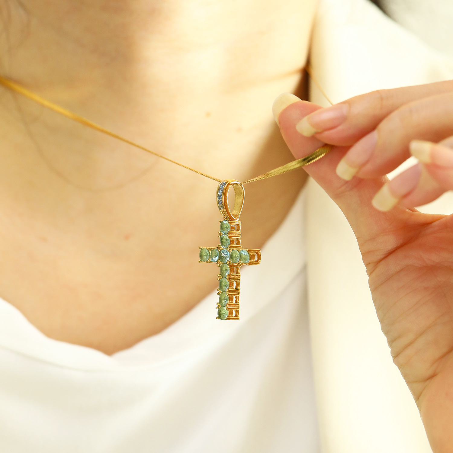 14g Weight Real Gold Plated Plating Material Rhinestones Inlay Material Pendant Necklace Classification 1 Piece Quantity Casual, Daily Occasion 304 Stainless Steel Material Cross Pattern Women's Gender Vintage Style Style Waterproof Non Tarnish, Plating, Inlay Craft Real Gold Plated Cross 304 Stainless Steel Vintage Style Waterproof Non Tarnish Pendant Necklace 2