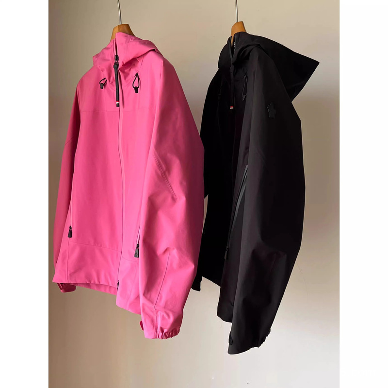 In-Stock High-Quality Windbreaker Jacket with Stylish Details, Lightweight, Windproof, Outdoor Hooded Coat