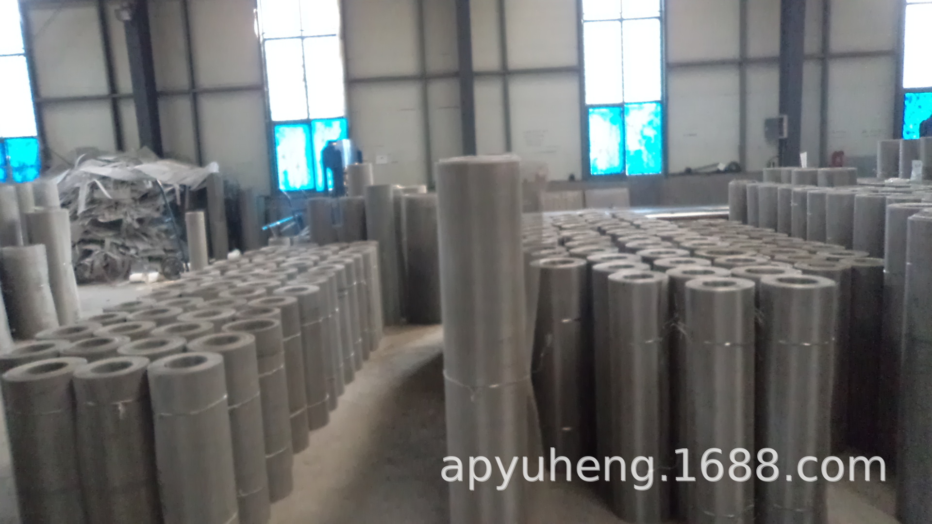 供应304材质不锈钢丝网 过滤网24目丝径0.40mm网孔0.66mm1.3*30米