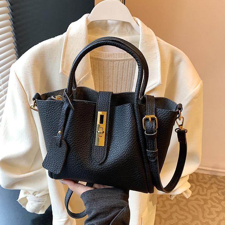 Comercio exterior explosivo bolso de cesta de verduras de mano mujer 2025 nuevo ocio simple mochila popular bolso de cubo