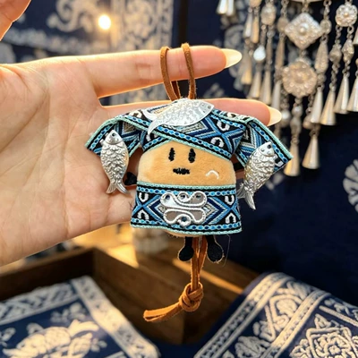 Guizhou small potato doll handmade DIY plush toy refrigerator magnet potato pendant Guiyang cultural and creative product (Pluş açarlıqlar) - miaojiang-small-potato-pendant-1-mini-version