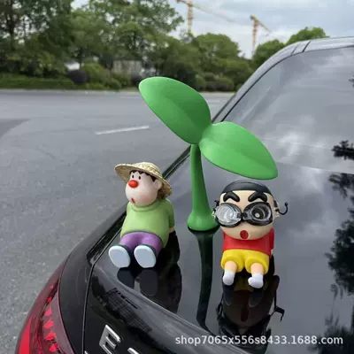 Korean Style Car Roof – Car ornaments - fat-tiger-with-a-straw-hat-big-eyed-red-shin-chan-big-grass