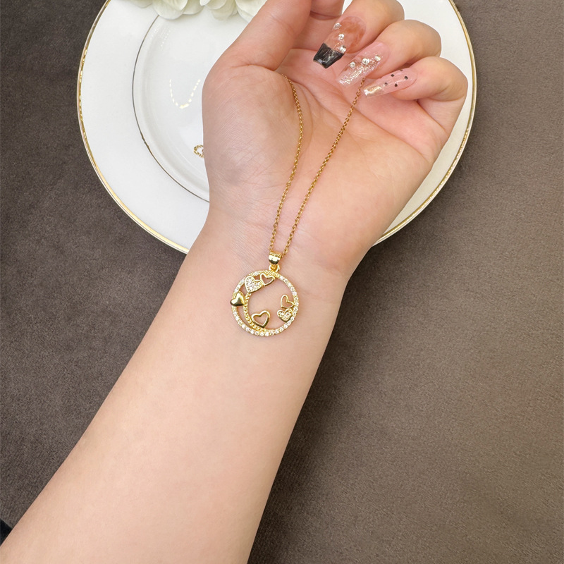 Collar de oro de arena vietnamita de estilo europeo y americano, anillo de lujo ligero, aretes de línea hueca en forma de corazón, joyería transfronteriza de nicho femenino al por mayor