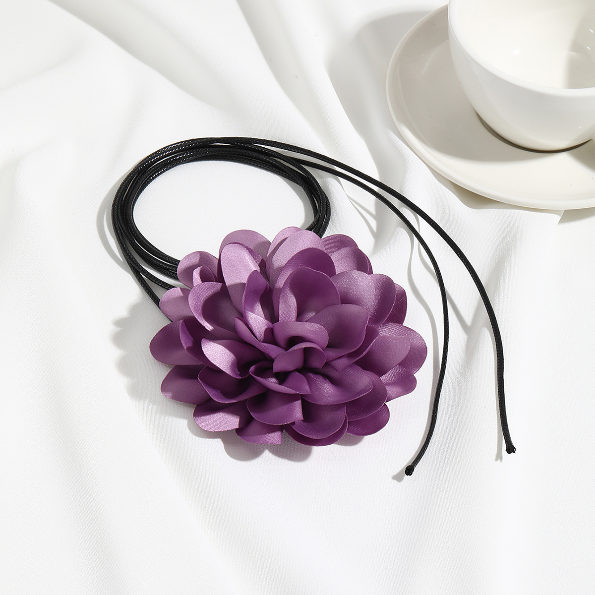 collana di fiori fantasma in vendita calda collana di rose in tessuto con fiori in pizzo collana di fiori_voghion.com