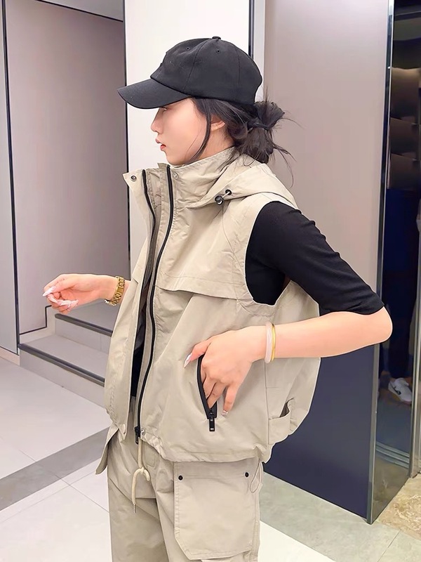 欧货工装马甲外套女款春秋新款小个子连帽休闲马夹背心时尚坎肩潮|undefined