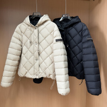 90白鹅绒高端欧货欧洲站BC链珠面包服羽绒服女短款小个子2025新款