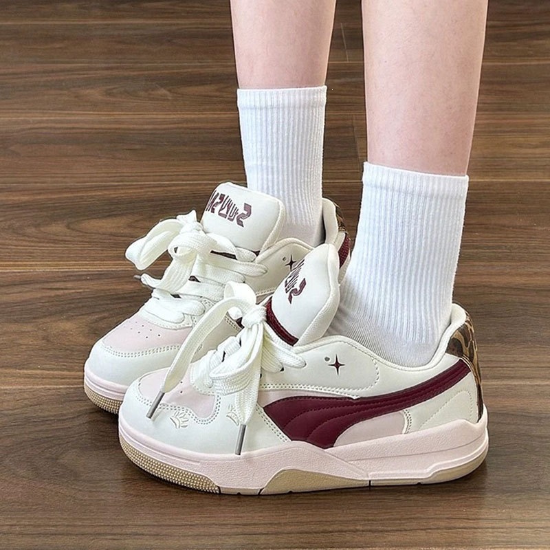 Zapatos de pan de fondo grueso de nicho original zapatos deportivos de mujer zapatos casuales de estudiantes zapatos blancos 2026 nuevos zapatos de skate