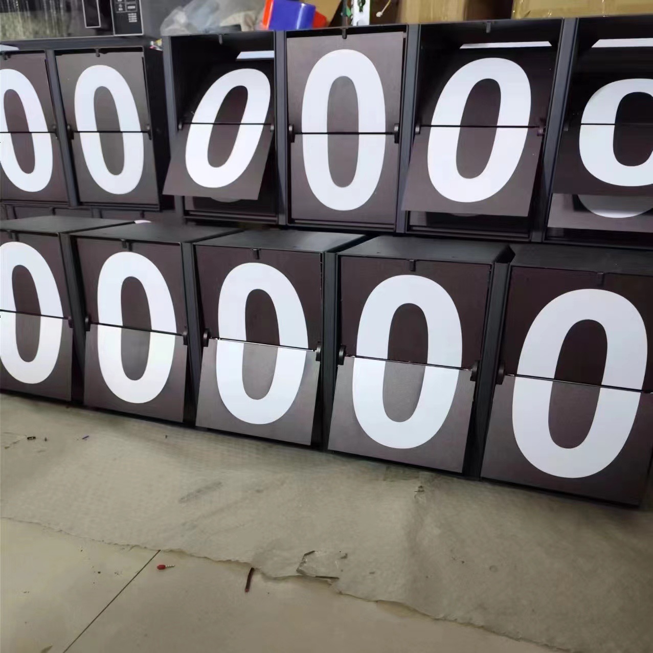 电子机械翻牌器签到打卡装置机械翻页翻牌互动装置机械数控计数器