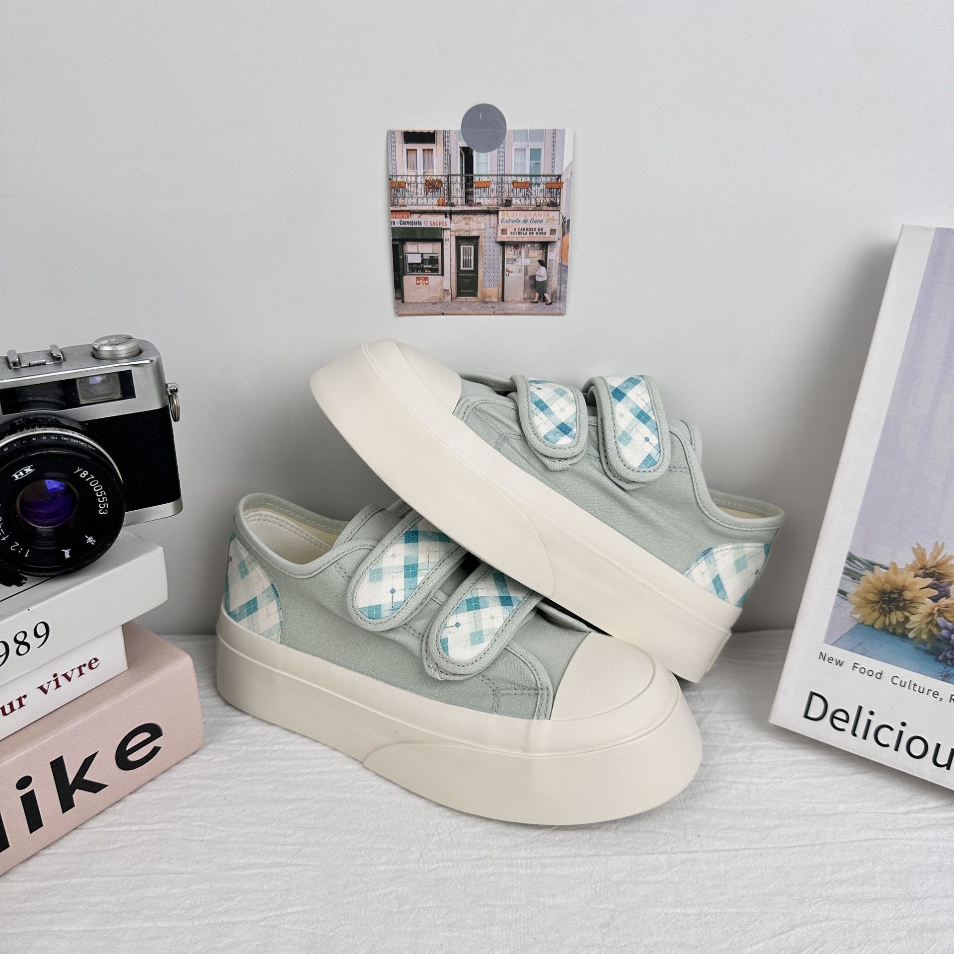 Farwave Velcro zapatos de mujer 2025 nuevos zapatos de skate casuales de verano zapatos blancos nichos zapatos de lona zapatos de bolsa