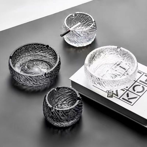 High quality glass fashionable creative capacious ashtray for office