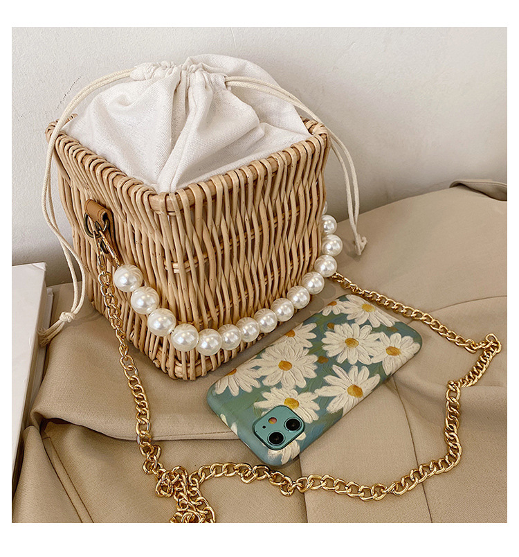 Simple Pearl Portable Straw Bag Wholesale display picture 68