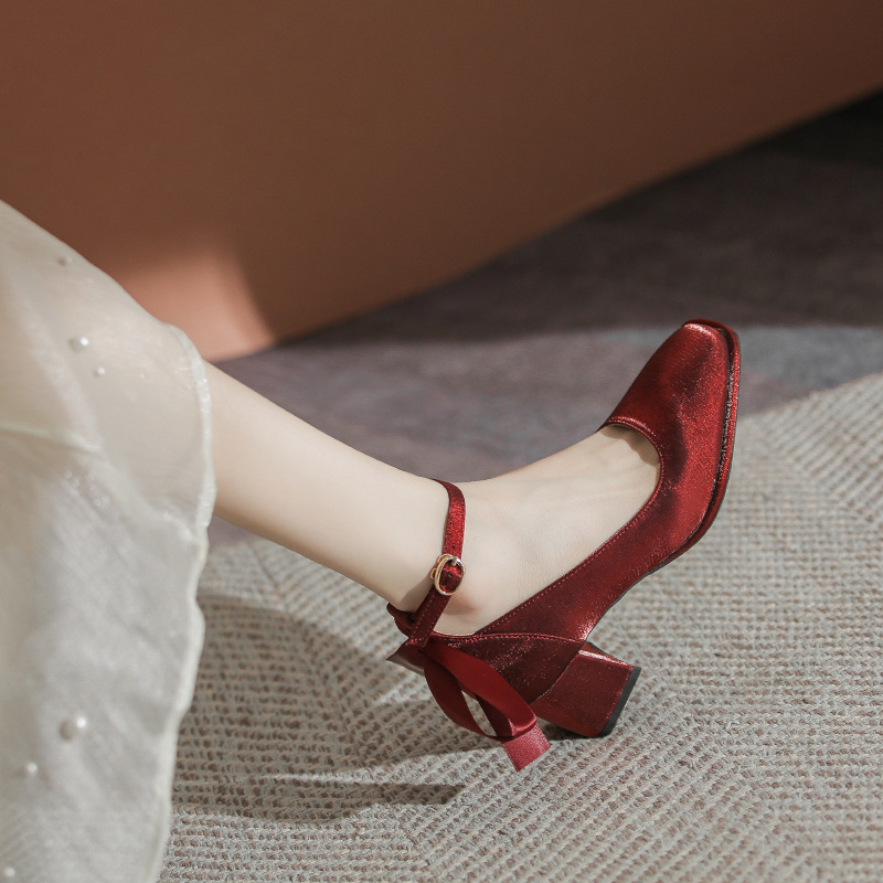 French Red Wedding Shoes for Women in Spring and Autumn 2023 New Square Headed Xiuhe Pair Wearing Thick Heels, Not Tiring Foot Bridesmaid High Heel Single Shoes