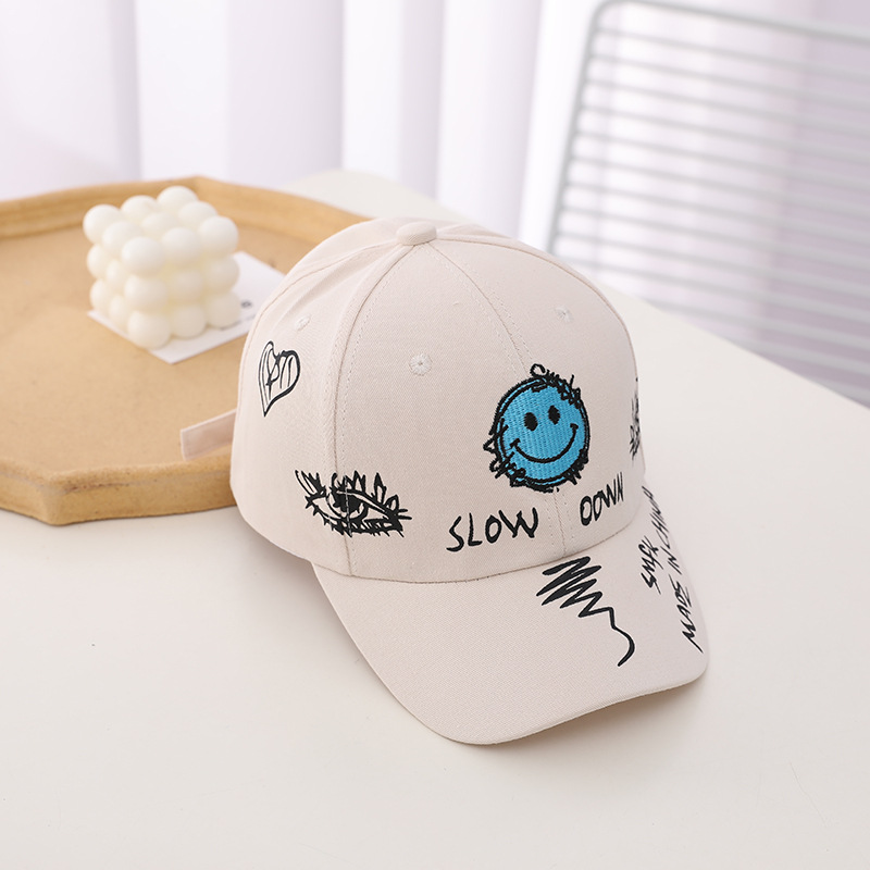 Children's Graffiti Heart Smiley Baseball Cap 2022 Spring New Baseball Hat display picture 4