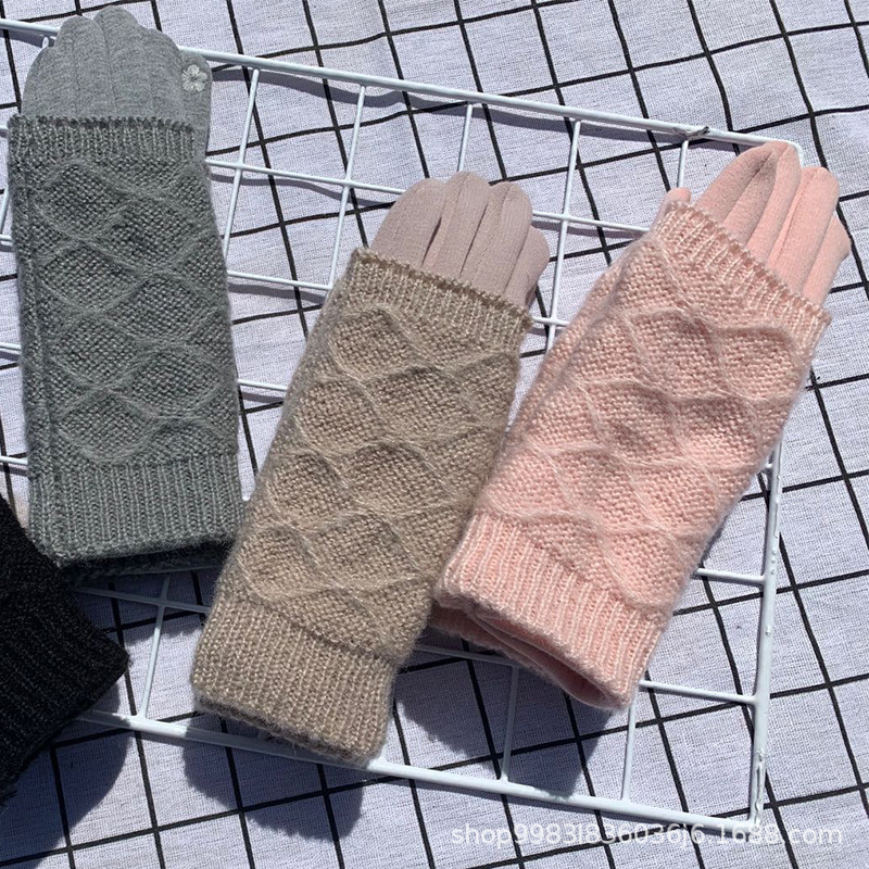 冬は全部新品の女性刺繍手袋を指します。|undefined