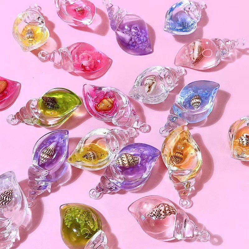 New Luminous Resin Conch DIY Necklace Earrings Bag Pendant Pendant Ocean Style Colorful Micro Landscape Ornaments