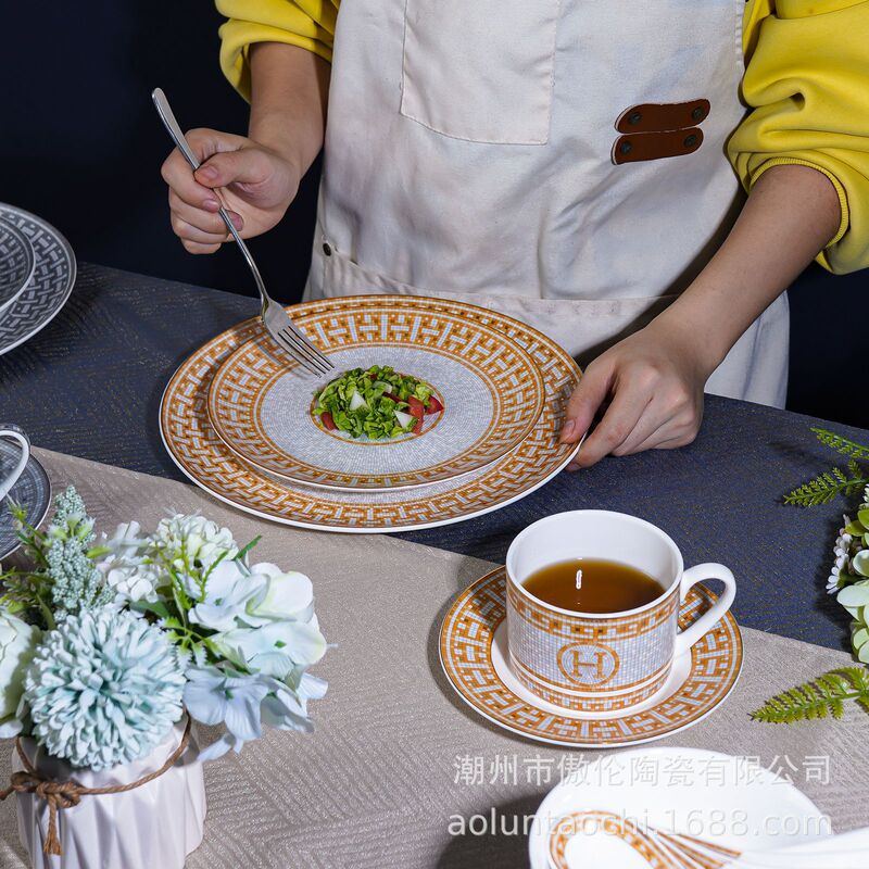 H's European-Style Bone China Western Dinner Plate Table Setting Flat Plate Fashion Set Shallow Plate High-End Tableware Gift Wholesale