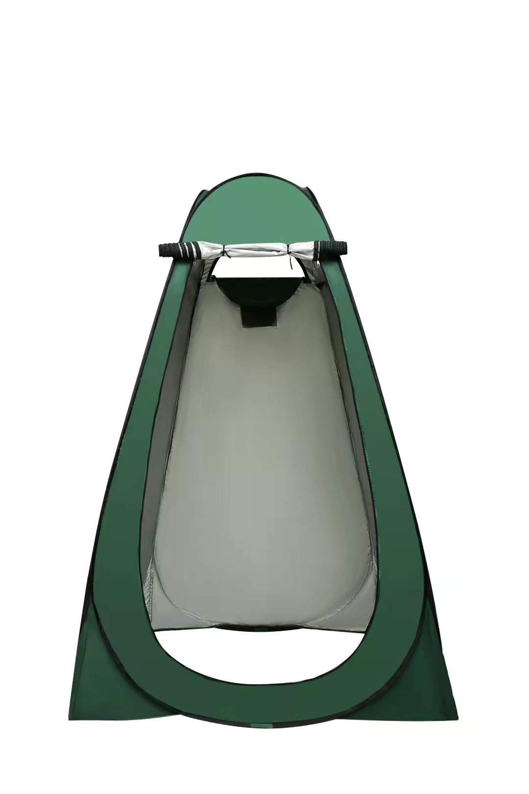 잔디 녹색 은색으로 칠해진 창문