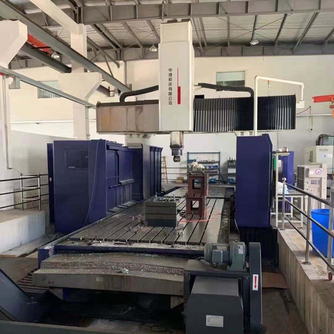 出售二手GMC2560R龙门式数控镗铣床