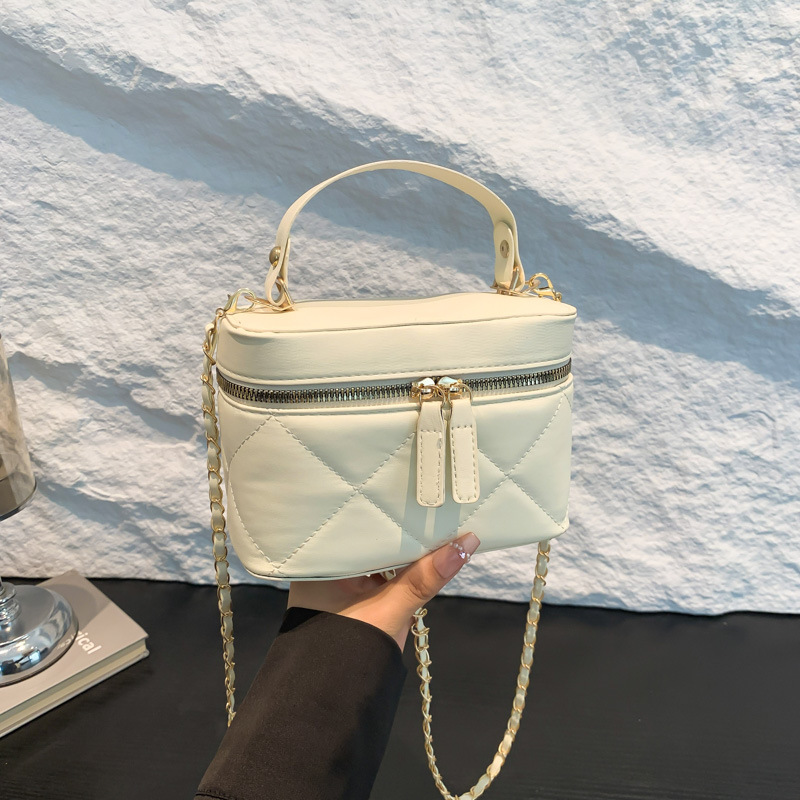 Bolsos mujer moda simple portátil pequeño bolso cuadrado 2024 verano nuevo estilo estilo estilo occidental bordado cadena de diamantes bolso de mensajero