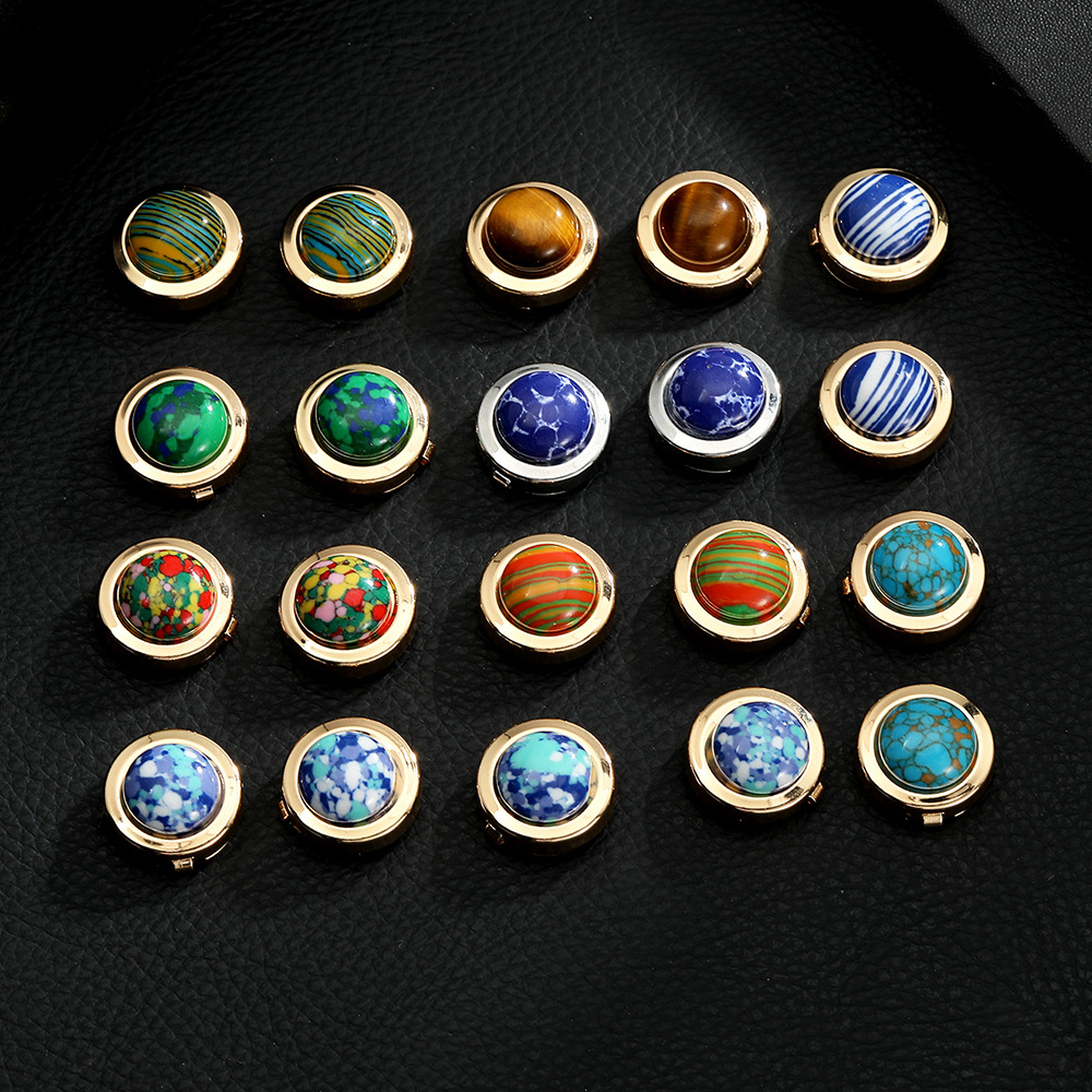 retro pattern metal copper cufflinks button accessories French business high end shirt cufflinks new_voghion.com