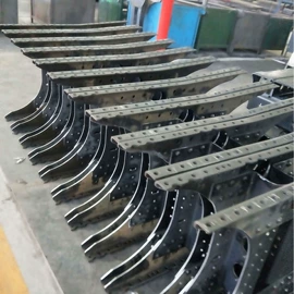 驾驶室及配件;车身及附件;库存汽摩配件