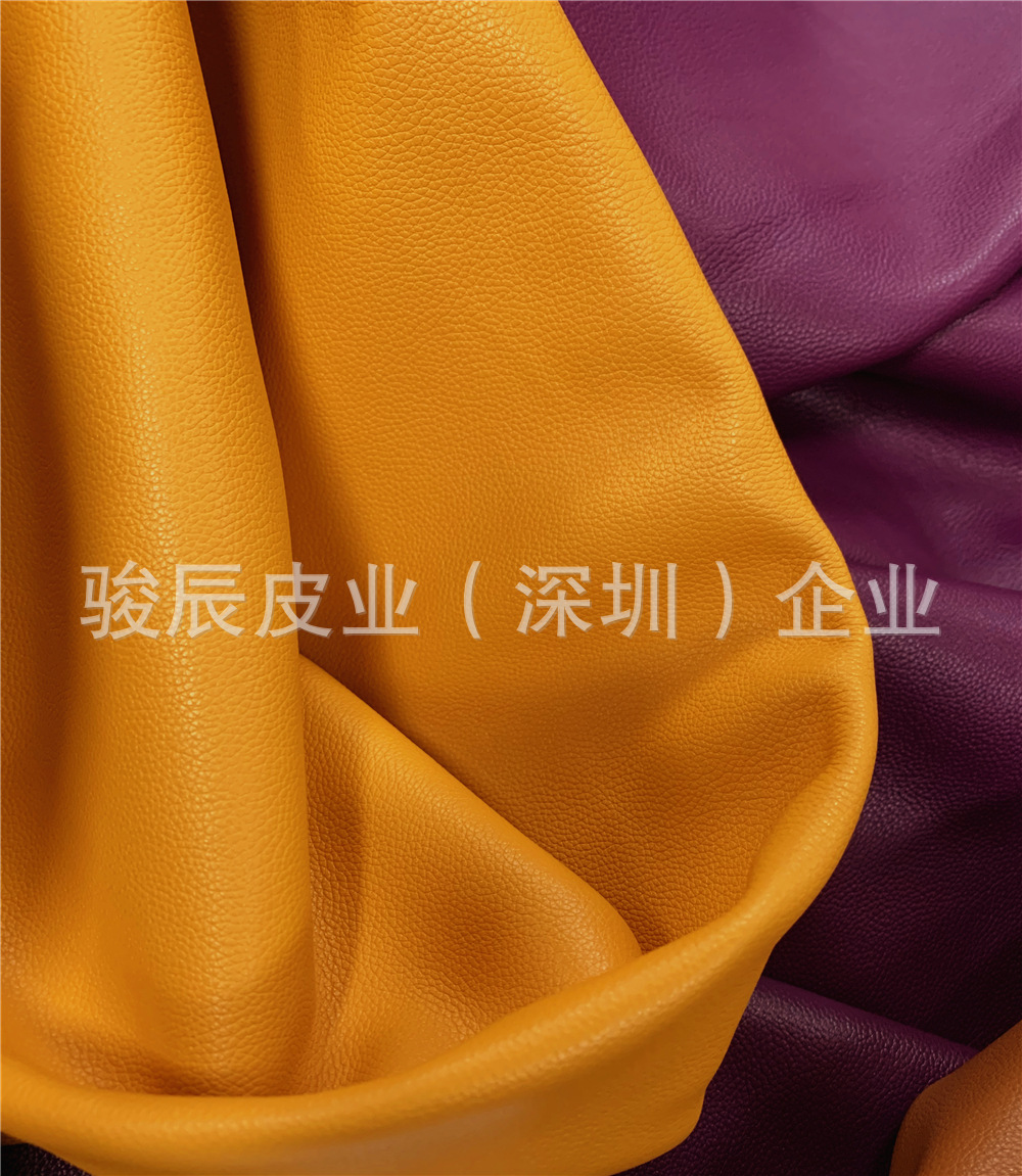 头层牛皮小荔枝纹 厂家现货牛皮革 箱包鞋材 软包面料-阿里巴巴