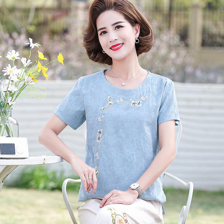Middle-aged and Elderly Summer Cotton and Linen Short-sleeved Top Western Style Grandma Summer Embroidered T-shirt Top for Elderly Mother Clothes