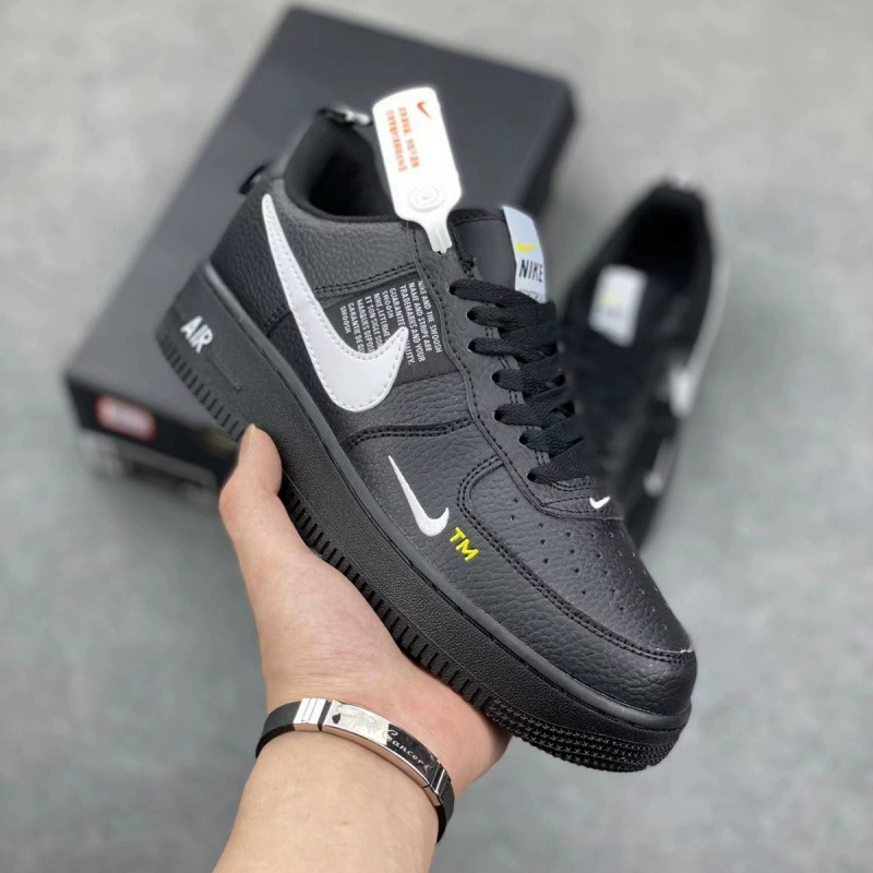 Putian high quality AF1 Air Force One Valentine's Day White Hook Men's and Women's Couple's Campus All-match Height-increasing Sports Sneakers